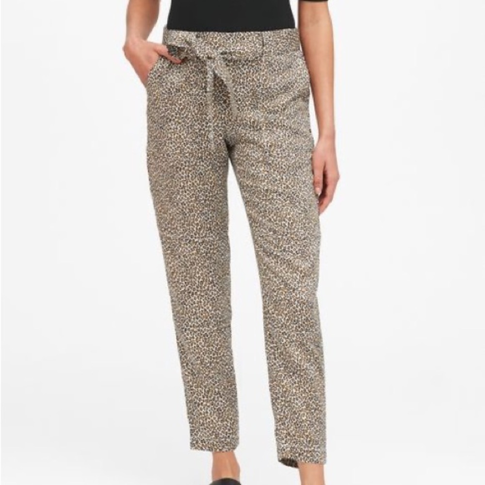 Banana Republic “NEW” Leopard Print Tie Waist Tencel Jogger Utility Pants Size L